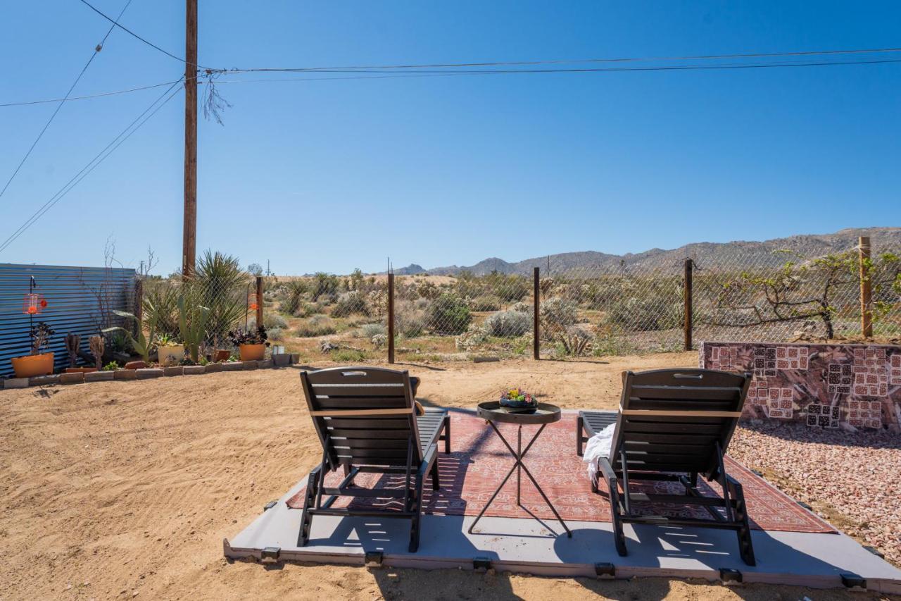 Villa Hot Tub, Games, King Bed, Fire Pit, Bbq Grill, Minutes From National Park And Views Joshua Tree Esterno foto